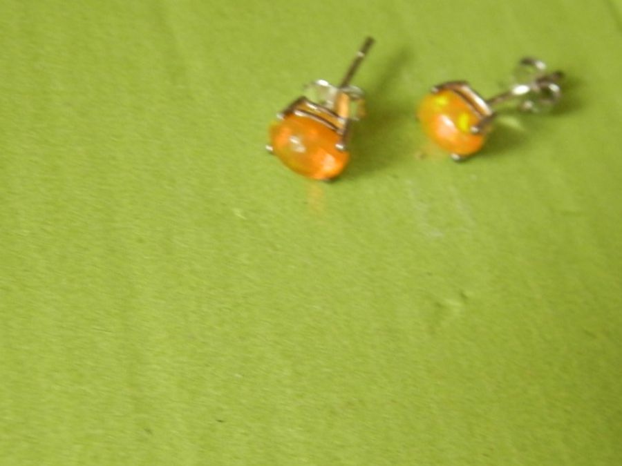 Orecchini pendenti & Orecchini a lobo: boucle oreille opal orange 5mm – Nuovo (secondo la descrizione) da Gals venduto da Vivelesencheres