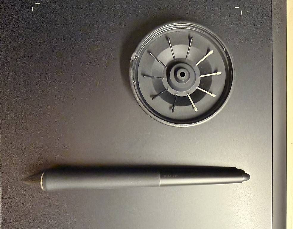 Tablet PC: Wacom Intuos Pro M und Stift – Usato da Gisikon venduto da Sterena 3