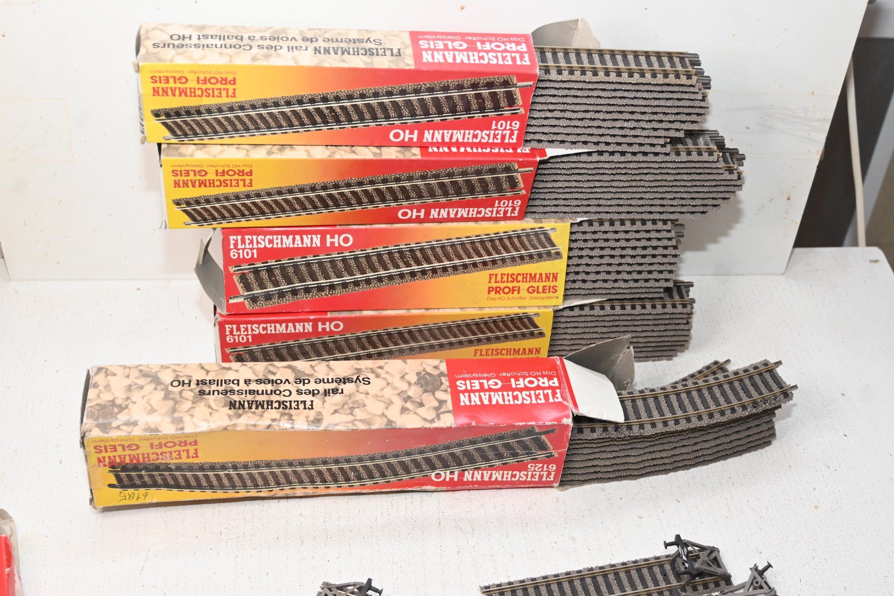Fleischmann Modelleisenbahnen: Fleischmann H0/DC Gleiskonvolut – Gebraucht aus Laupen ZH von Zmoewe 1