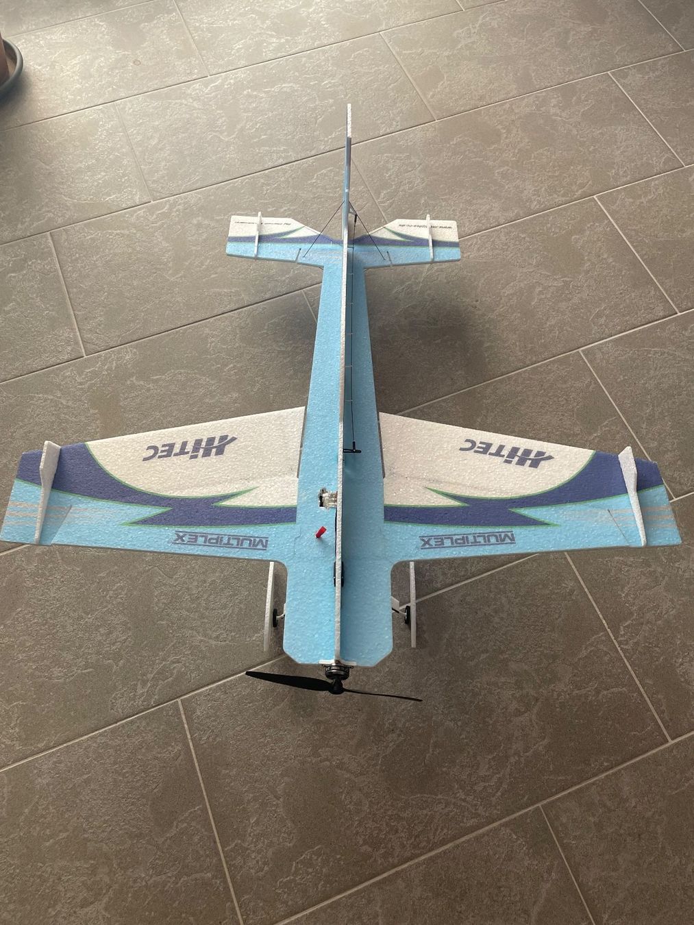 Multiplex RC Kits de montage: Multiplex Extra 330sc Indoor – D'occasion à Brunegg par dav_vhz9 1