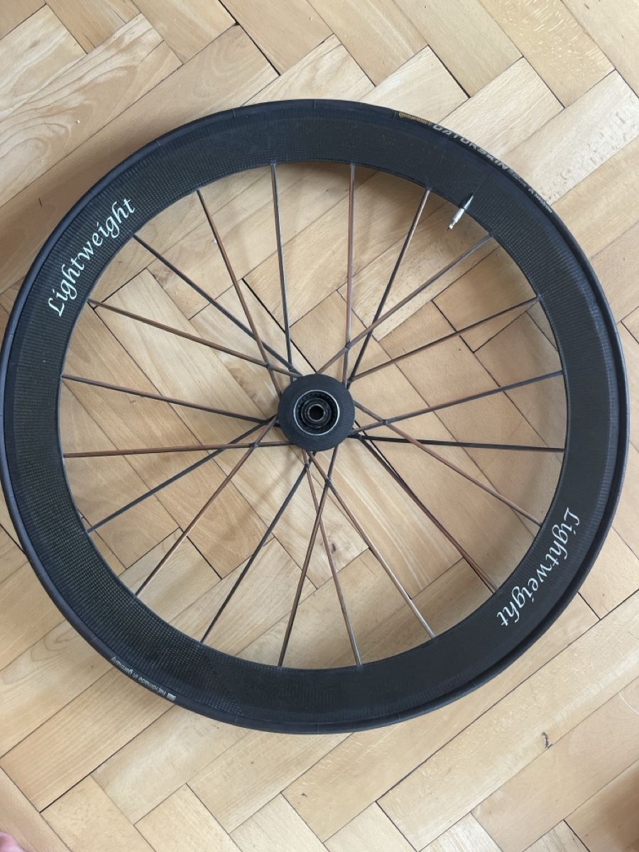 Pezzi di ricambio: Radsatz Lightweight Obermayer Carbon Rennrad  – Usato da Luzern venduto da Cristallina0 2