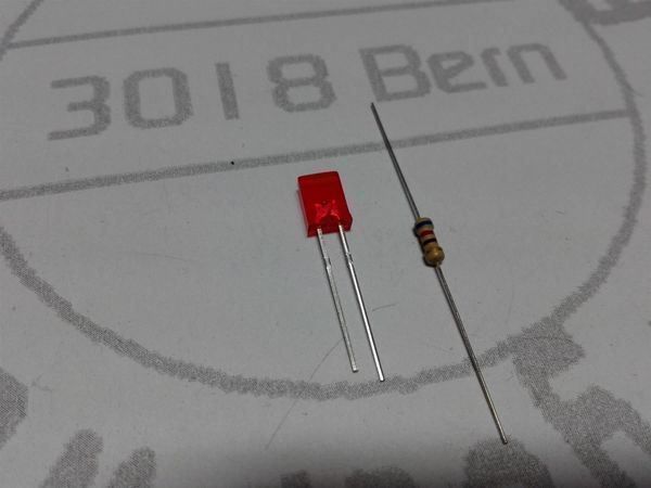Componenti elettronici: Rechteck-LED 2x5x7mm rot diffus, 50 Stück – Nuovo (secondo la descrizione) da Luzern venduto da Salefactory