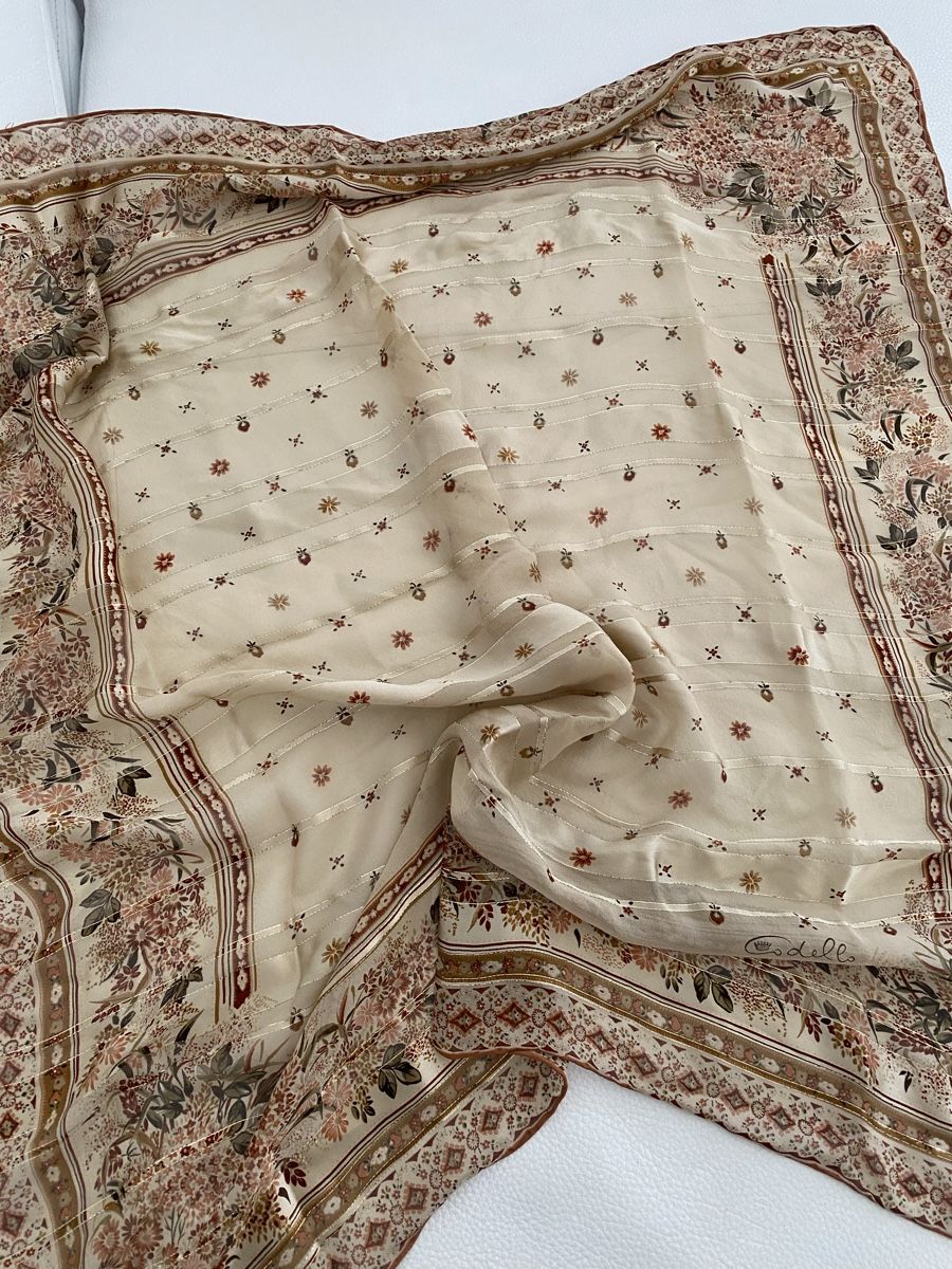 Codello Foulards, Tücher & Schals: Codello Seiden Foulard 🌸 – Gebraucht aus Opfikon von Luis144 4