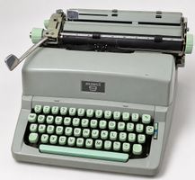 Schreibmaschine Hermes 9 grau QWERTZ Tastatur gebraucht