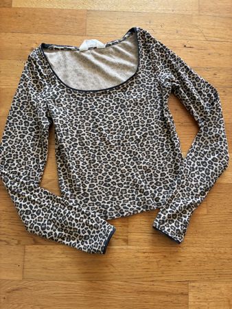 Schönes Langarmshirt Gr. 158/164