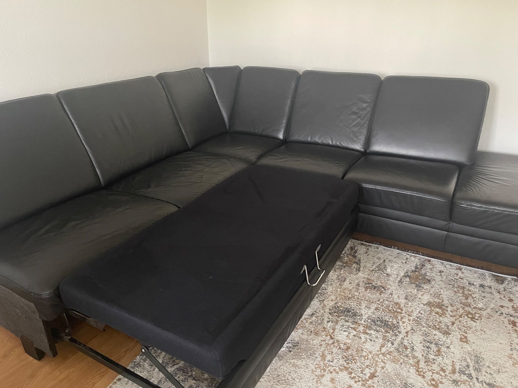 Sofas: Echtleder Sofa mit Bettfunktion – D'occasion à Schaffhausen par mer_8l5d 3