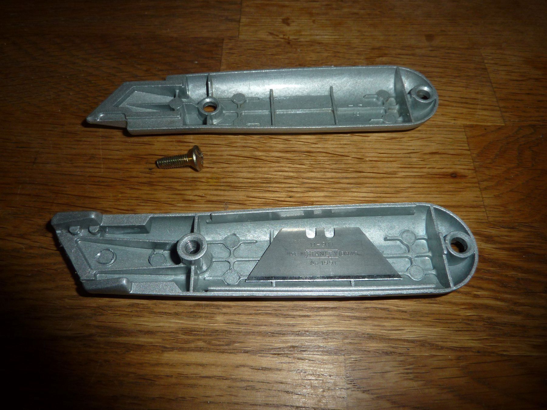 Posate: Klingen Cutter Stanley No199 original – Usato da Hochfelden venduto da swissice 2