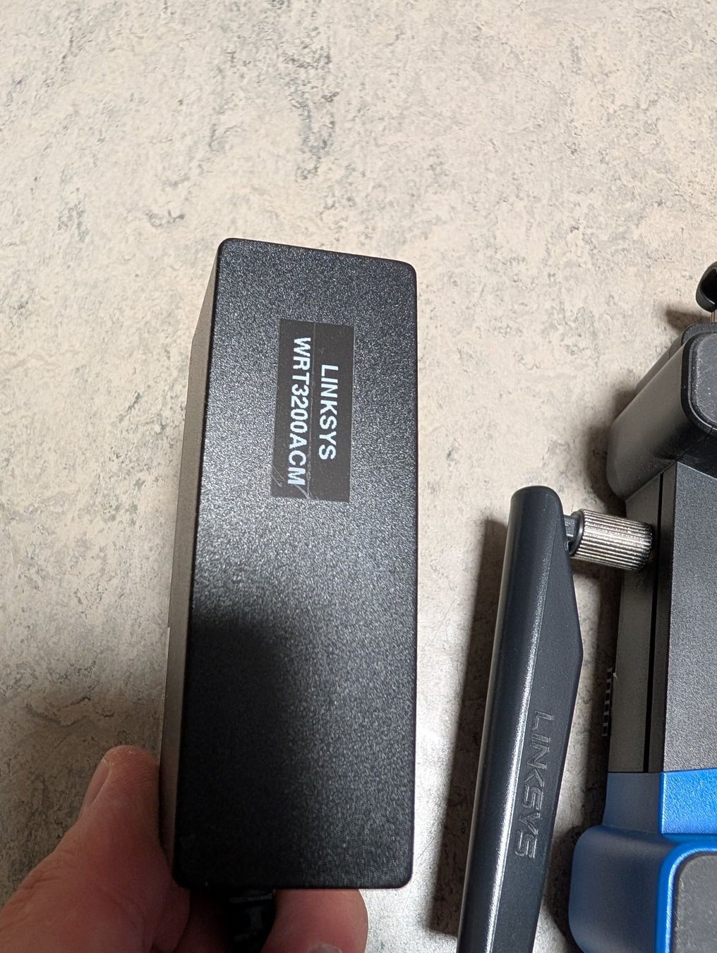 Linksys Modem & Router: Linksys WRT3200ACM – mit OpenWRT 19.07.5 – Usato da Worben venduto da sternli27 6