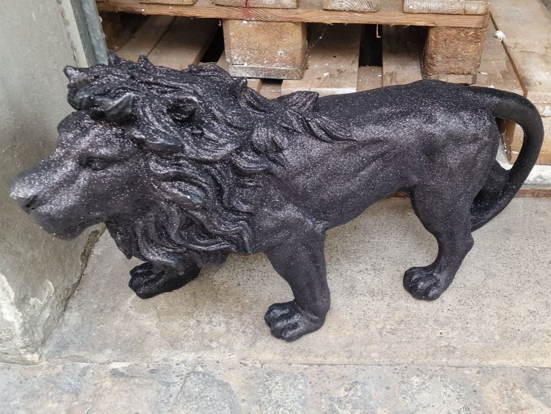 Skulpturen & Statuen: Löwe Schwarz Glitzernd Gross – Neu und originalverpackt aus Schaffhausen von AtelierPudesco 3