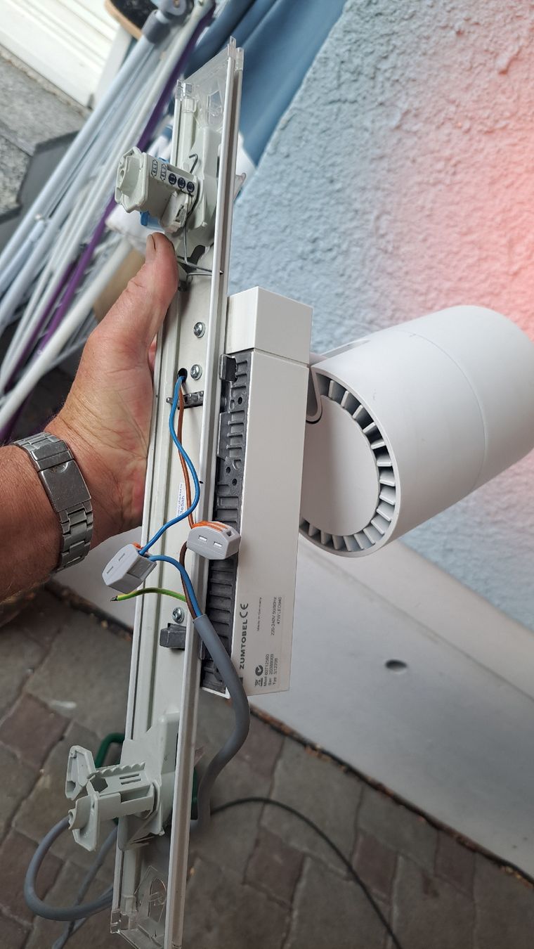 Kronleuchter & Deckenlampen: Spot 230volt,warmes Licht LED – Gebraucht aus Bischofszell von Haetti0 8