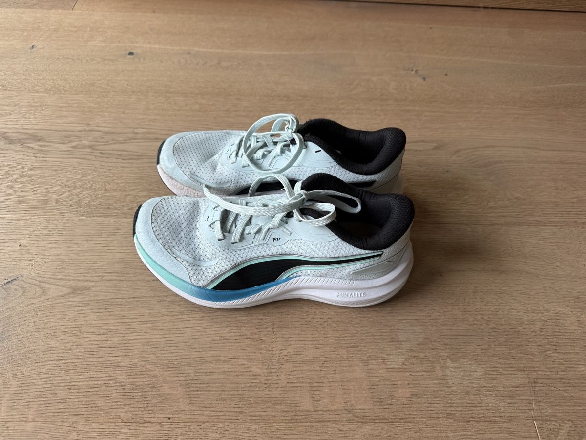 Puma Schuhe für Mädchen: Laufschuhe Puma 35.5 – Gebraucht aus Därstetten von frm_8kkx 1
