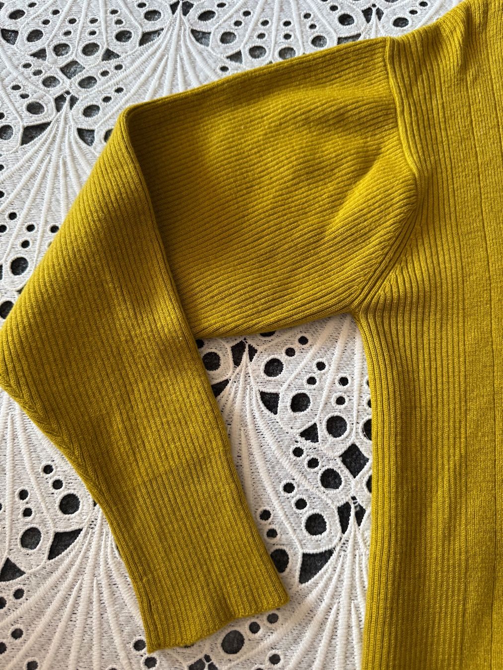 Pullover & Sweatshirts: Senfgelber Strick-Pulli Rollkragen Gr S Frühling Herbst – Gebraucht aus Frenkendorf von Style365 4
