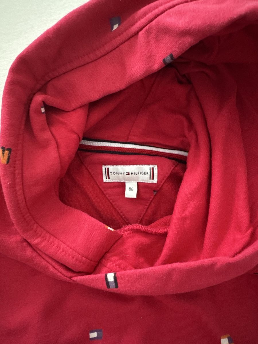 Tommy Hilfiger Maglioni & Felpe: Pullover - Tommy Hilfiger - Gr 86 – Usato da Rothenthurm venduto da LaThie 2