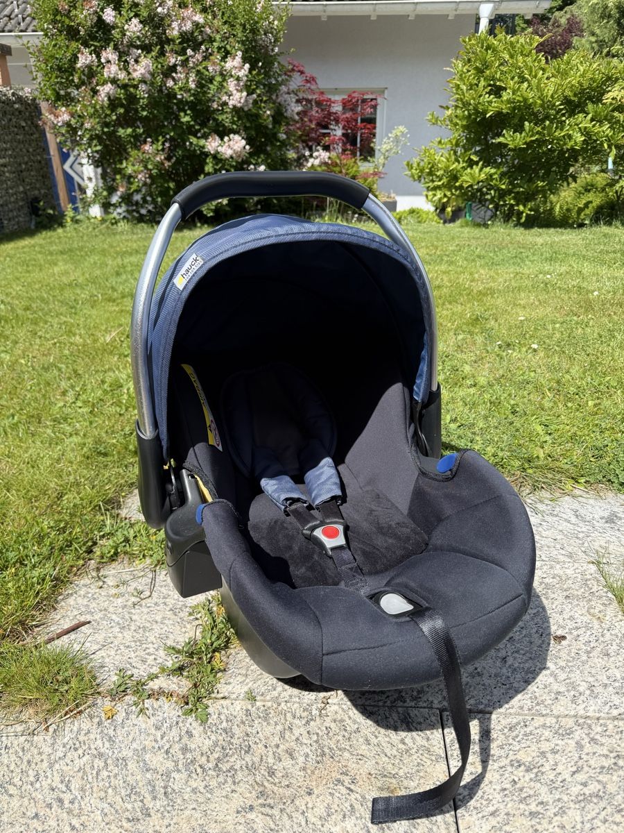 Hauck Seggiolini per auto: Babyschale Hauck Comfort Fix Set – Usato da Brüttisellen venduto da benni.wachter 4