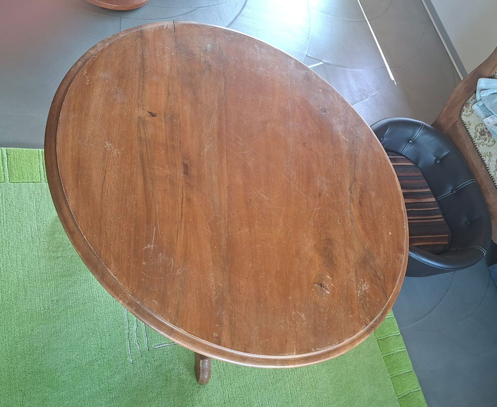 Tavoli: Runder Holztisch, Durchmesser 100cm – Usato da Kirchdorf BE venduto da 45000stichworte 4