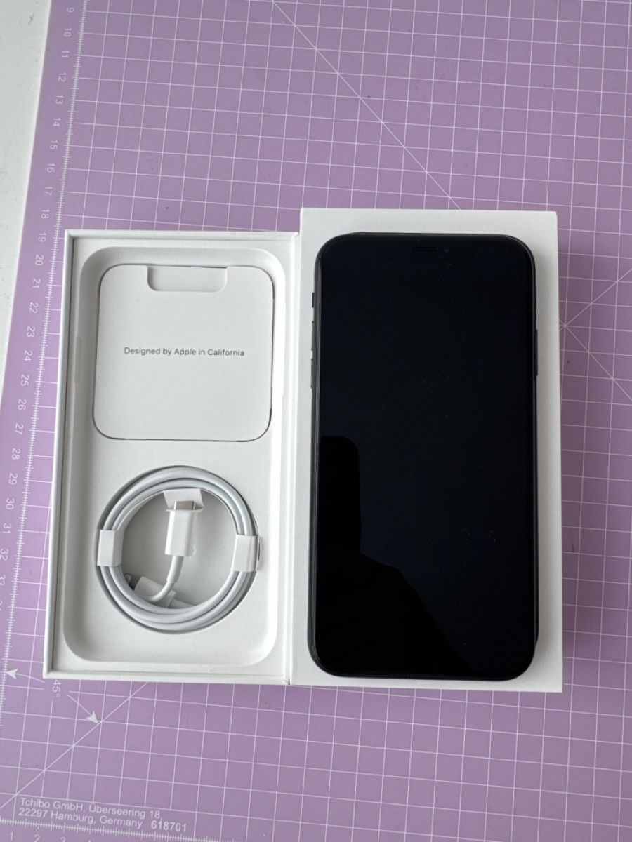Apple Telefoni cellulari / Smartphones: iPhone XR, 64GB, Schwarz – Nuovo (secondo la descrizione) da Ebikon venduto da jov_w5ww 1