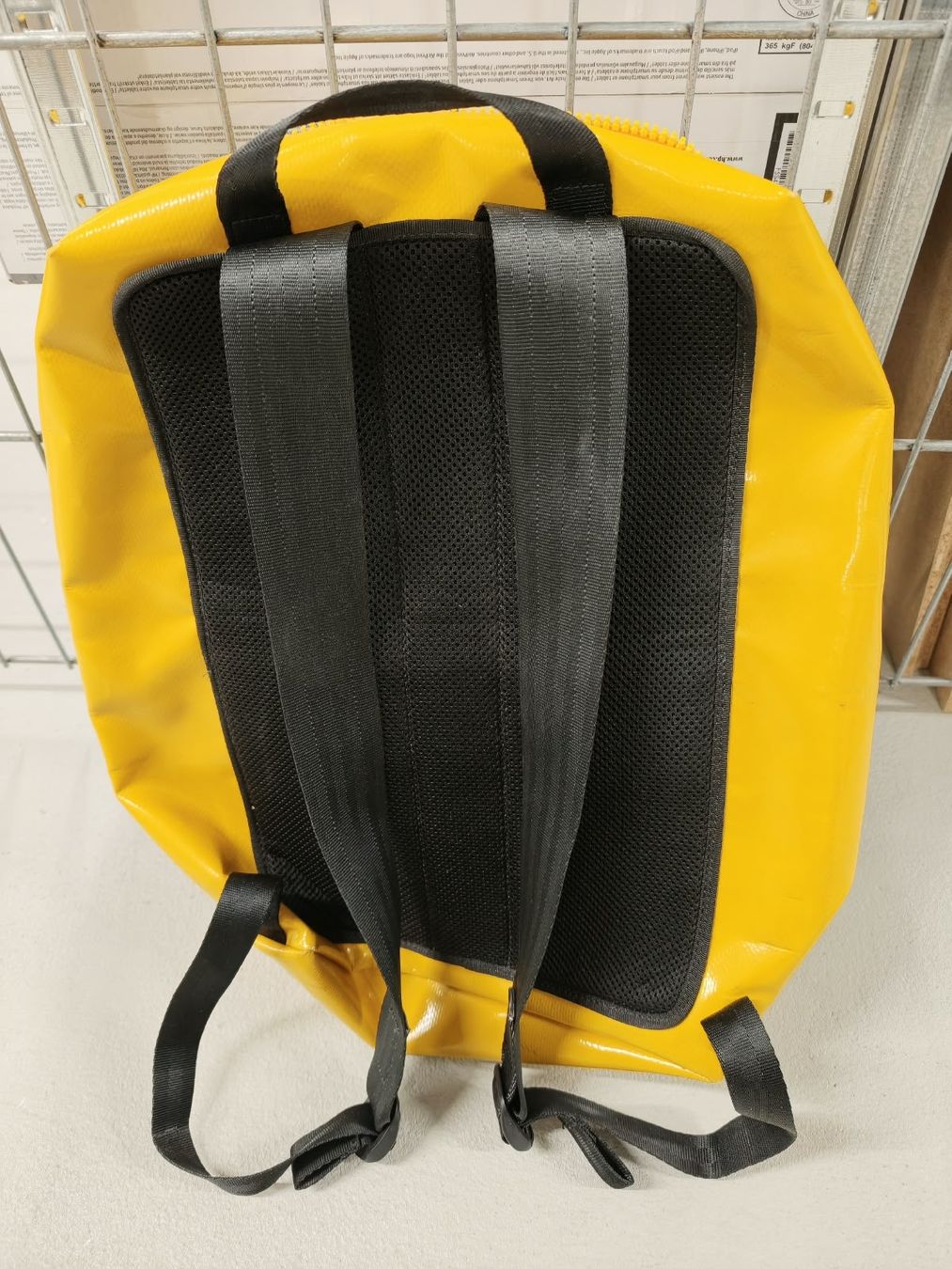 Freitag Zaini: Freitag Rucksack gelb – Usato da Wetzikon ZH venduto da masterzb 1