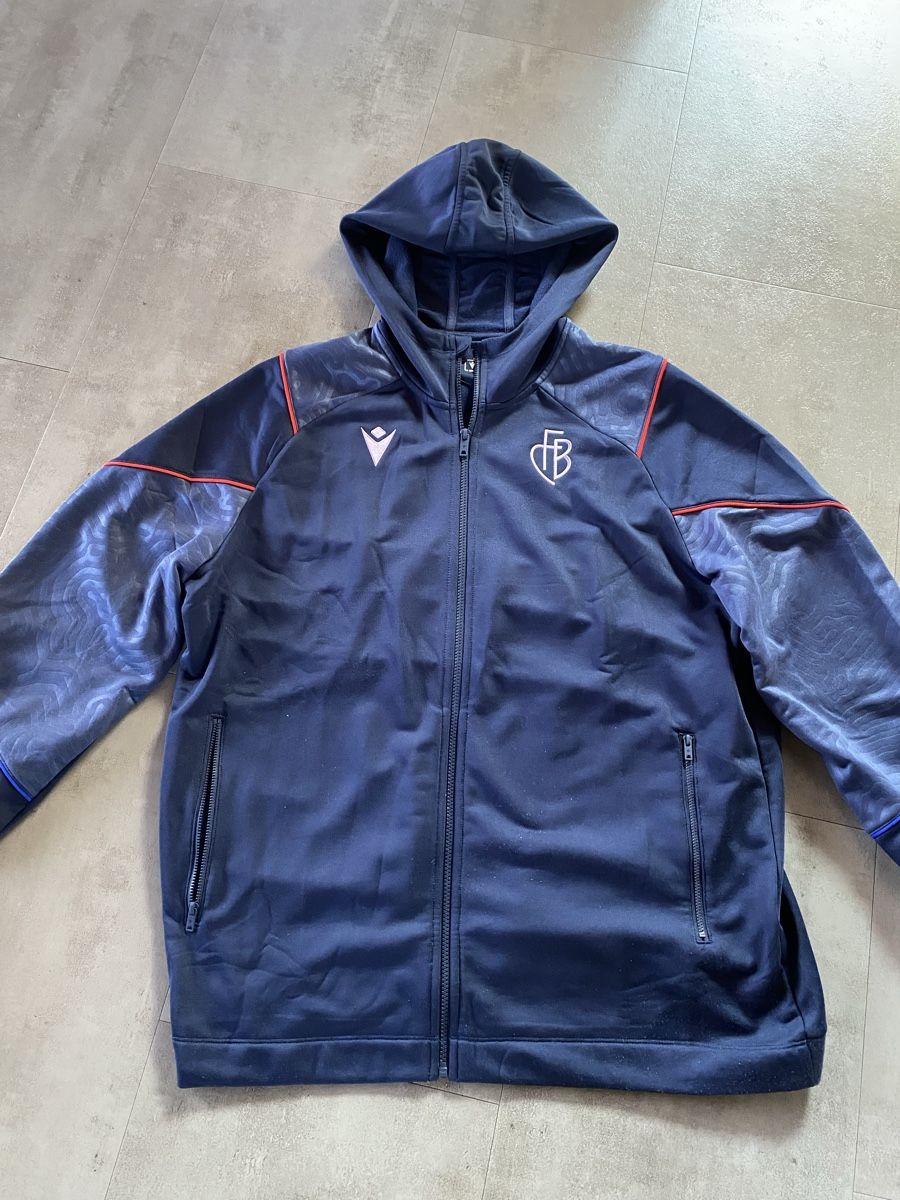 Giacche: Fc Basel Jacke – Usato da Oftringen venduto da kawia