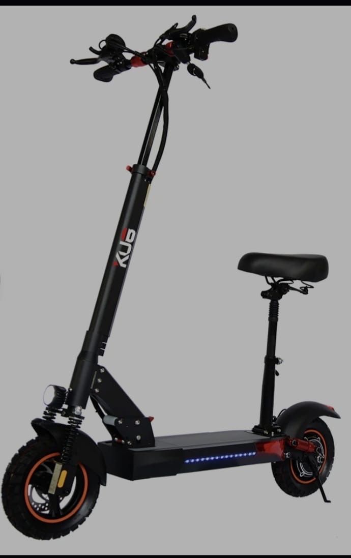 Kickboard: Elektro Trottinett – Usato da Frutigen venduto da vakavenidi 9