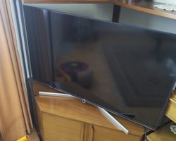 CHiQ Fernseher U43Q5T 108 cm UHD Ultra High Definition 4K