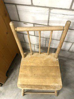 Sedie: aLtEs soLiDes HoLz KiNdersTüeLi – Usato da Winkel venduto da zeho 2