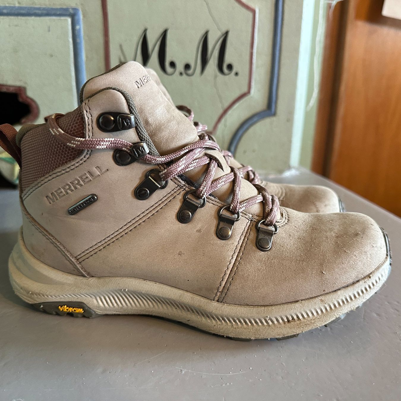 Merrell Scarpe da donna: MERRELL Wanderschuh / Freizeitschuh Gr. 38 – Nuovo (secondo la descrizione) da Tägertschi venduto da TheChange