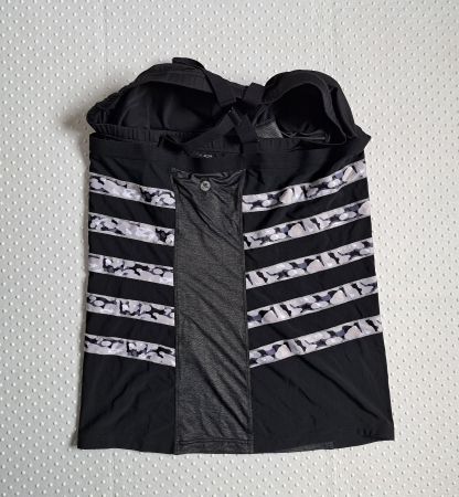 NEU! Sport Tank Top mit integriertem BH, Grösse XL