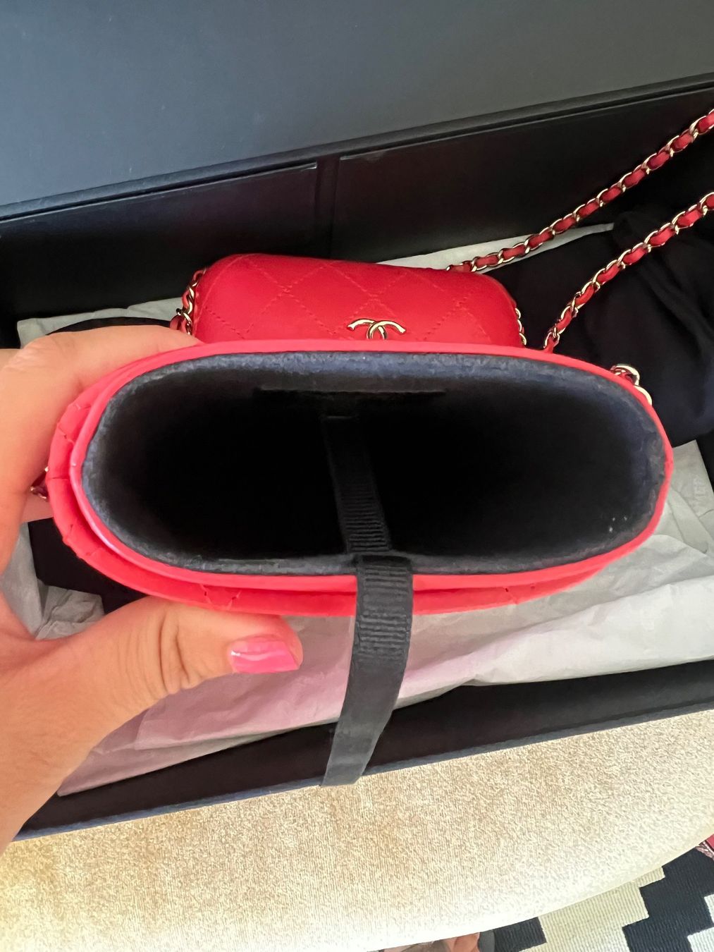 Chanel Borse da donna: Sac Chanel en cuir – Usato da Lutry venduto da roxypoxy 3