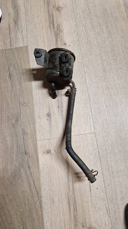Tutti pezzi di ricambio auto: Servobehälter Nissan 200sx s13 – Usato da Heimenschwand venduto da s20