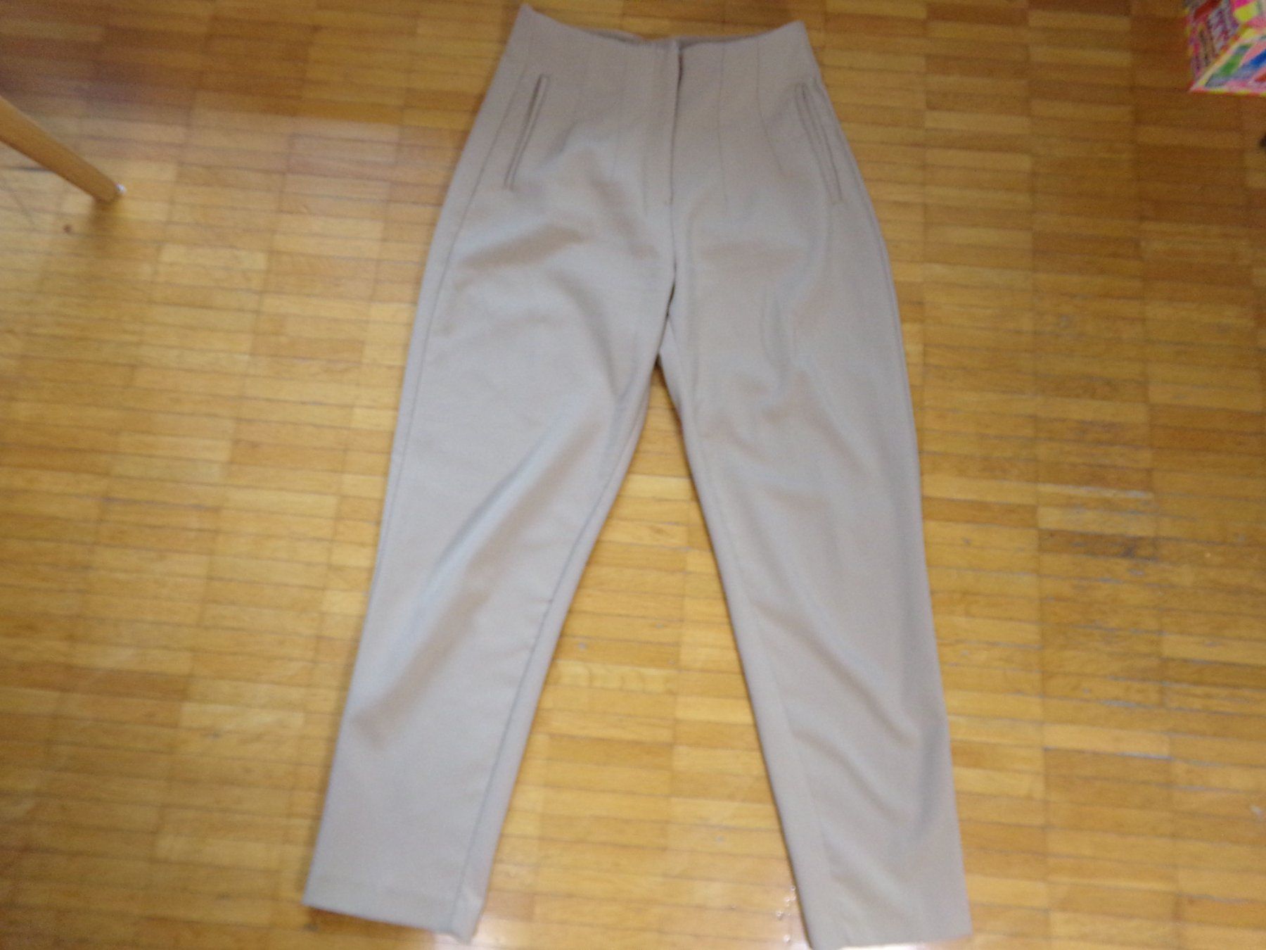 Pantaloni: Damen Hose beige   Gr. 38    AMISU – Usato da Winterthur venduto da Jessi_di 1
