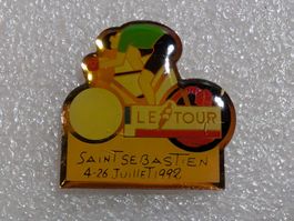 Ansteckpin 264: Le tour