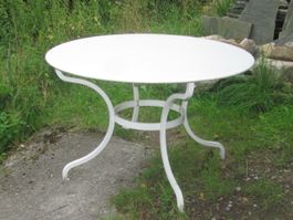 FERMOB Gartentisch Ø 117cm, Topzustand, alles Metall, schwer