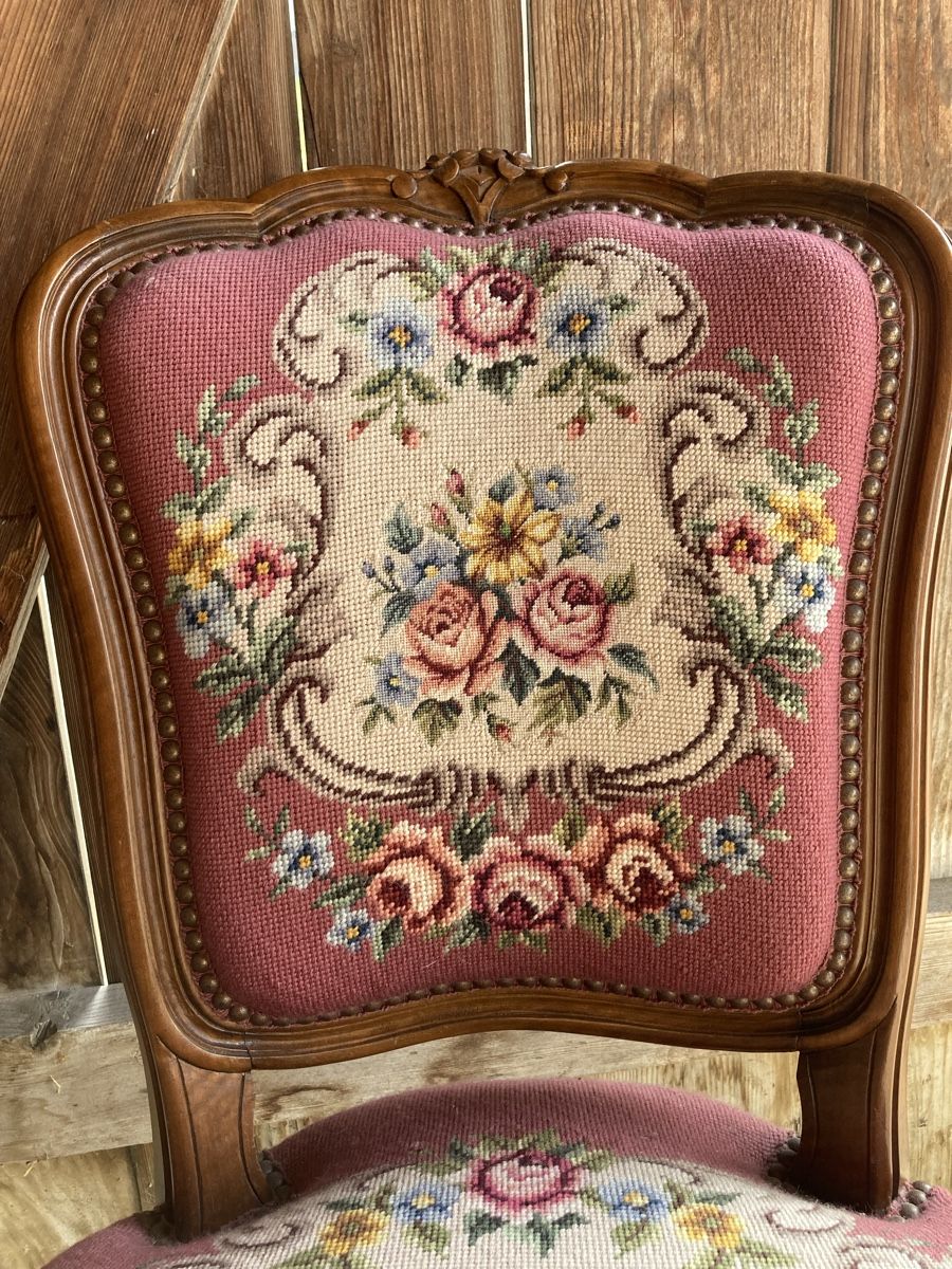 Sedie: Antiker Stuhl mit Blumenmuster – Usato da Mönchaltorf venduto da Tschibi 9