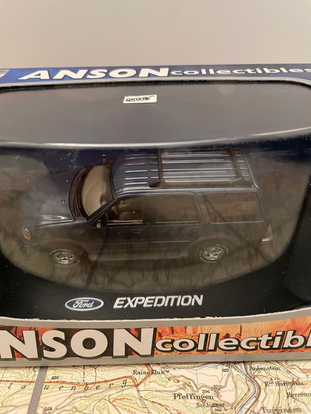 Ford Modellini d'auto: ANSON FORD EXPEDITION ART.#80804  1:43 – Nuovo e nell'imballaggio originale da Winterthur venduto da mrw.