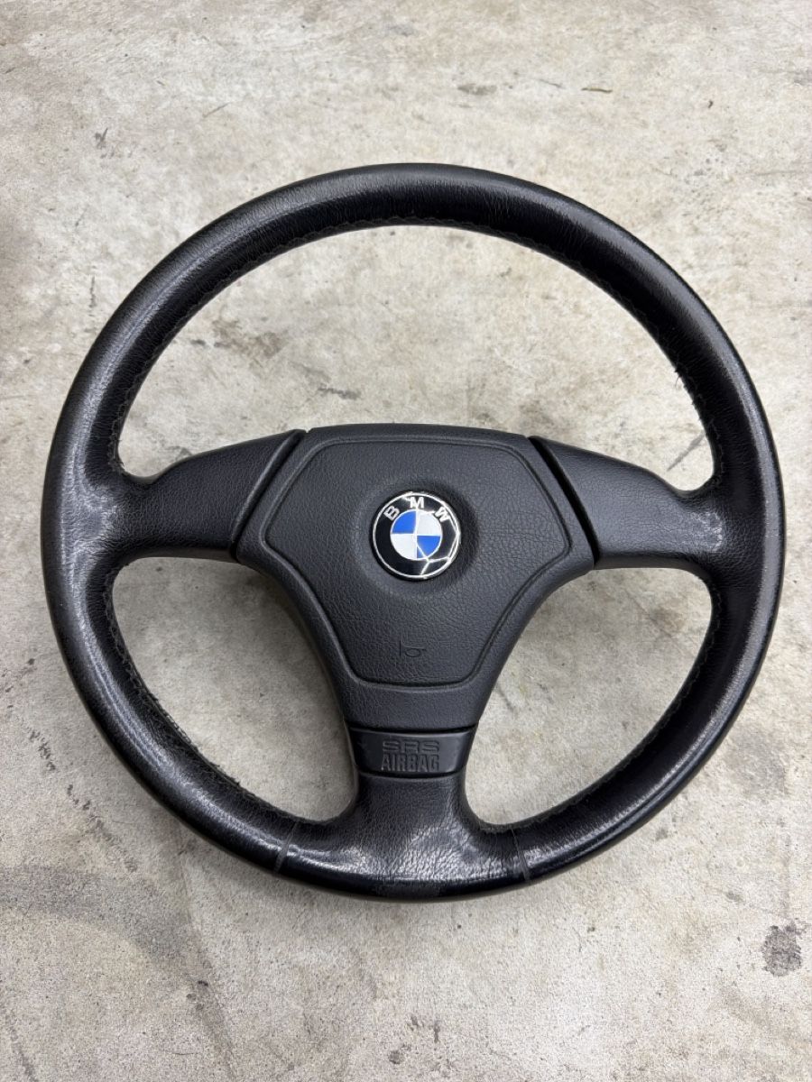 BMW Toutes les pièces auto: BMW Lenkrad e46 – D'occasion à Oberwangen b. Bern par tuning1998
