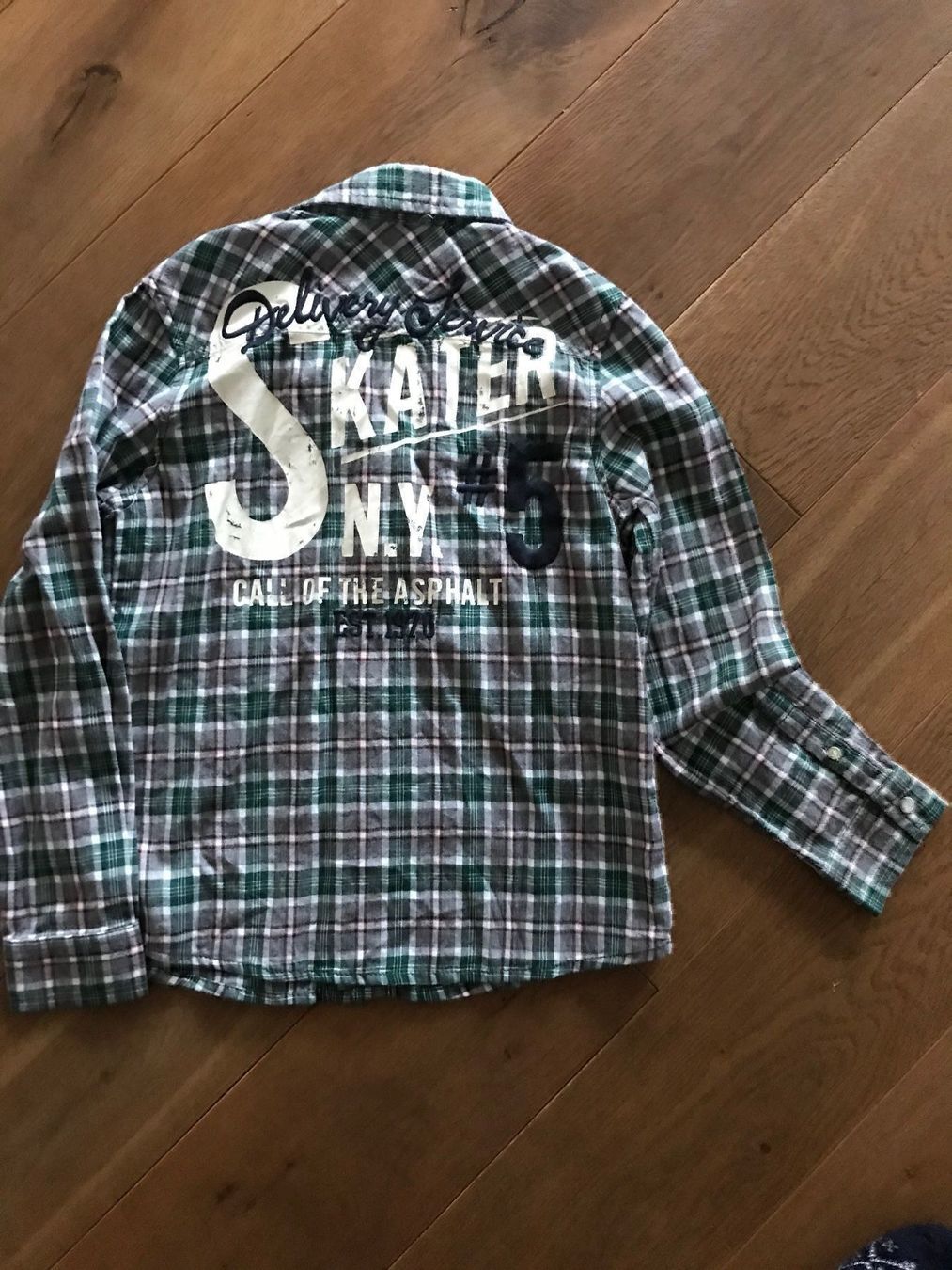 Chemises, T-shirts & Polos: Benetton Langarmhemd kariert Gr. 8-9 – D'occasion à Mauren par SB1606 1