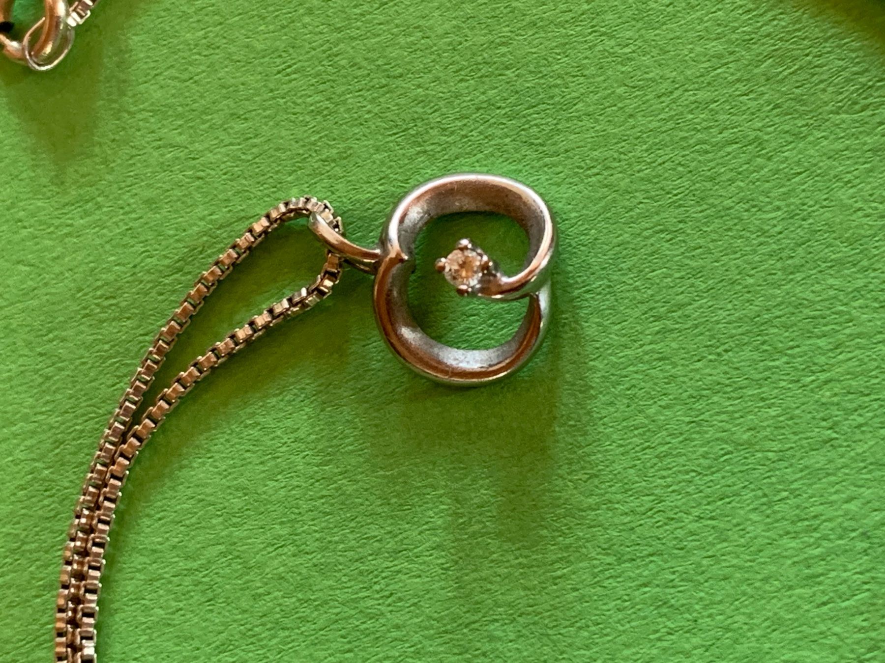 Catenine: Venezianer Kette mit Apfelanhänger – Usato da Laufen venduto da Bellavitaboom 7