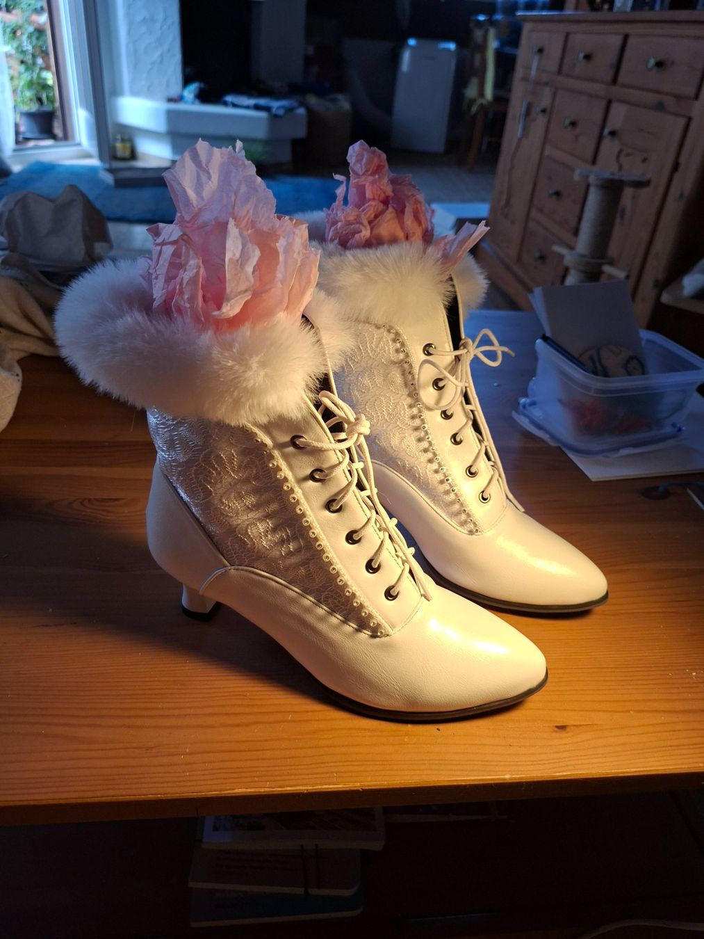 Scarpe da donna: Viktorianische Schnürstiefeletten neu – Nuovo (secondo la descrizione) da Bad Zurzach venduto da kay_58q6