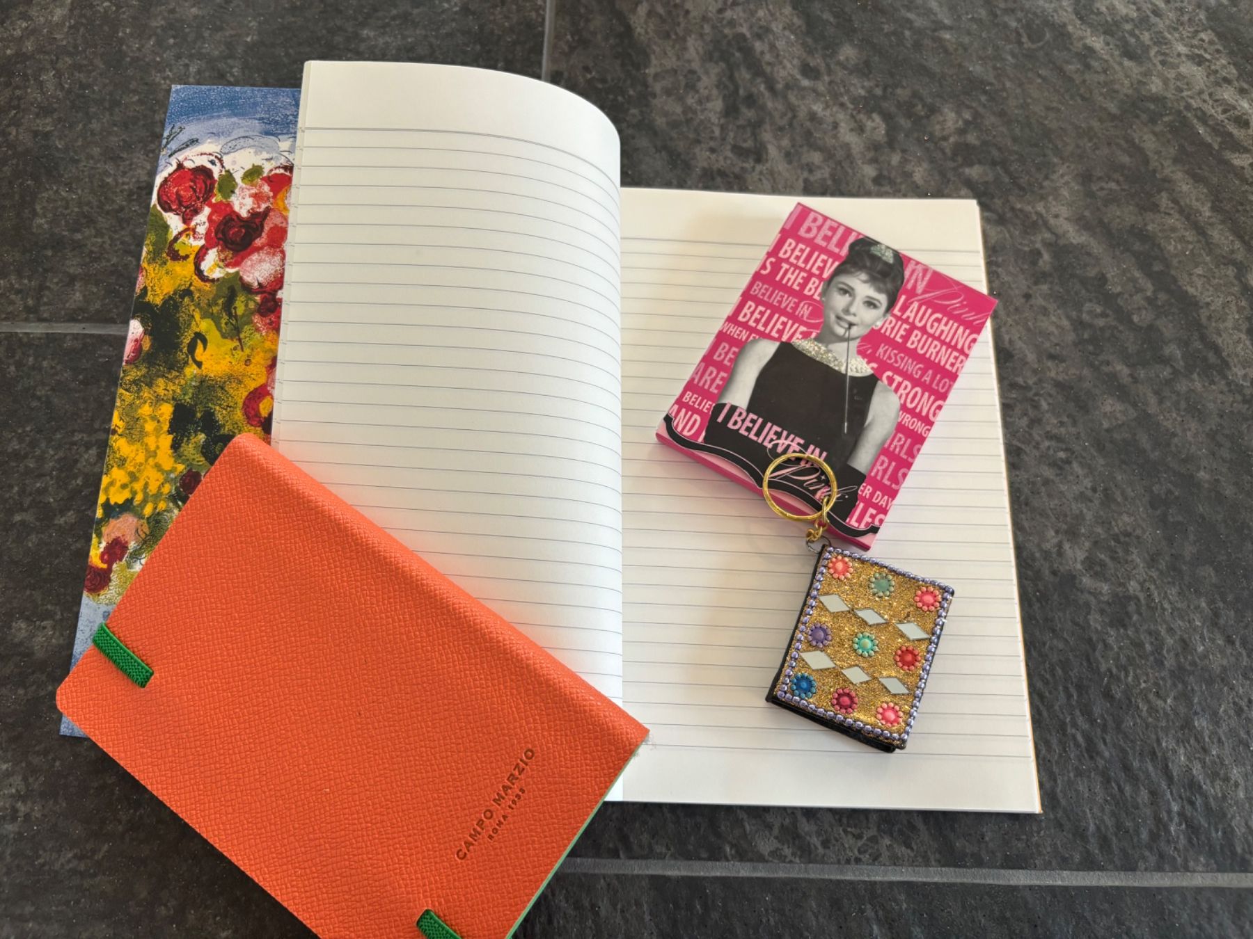 Blocs de correspondance: Notizbuch - orange, Chagall, Anhänger, Hepburn – Neuf (Voir description) à Stadel par Chanel_5 3