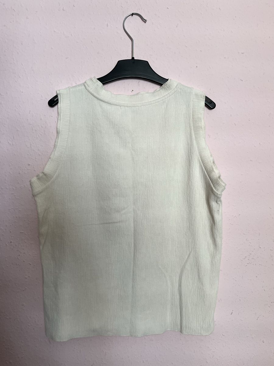 Top: Top Mango Basics Crème Taille M État neuf! – Nuovo (secondo la descrizione) da Genève venduto da nou_z96k 1