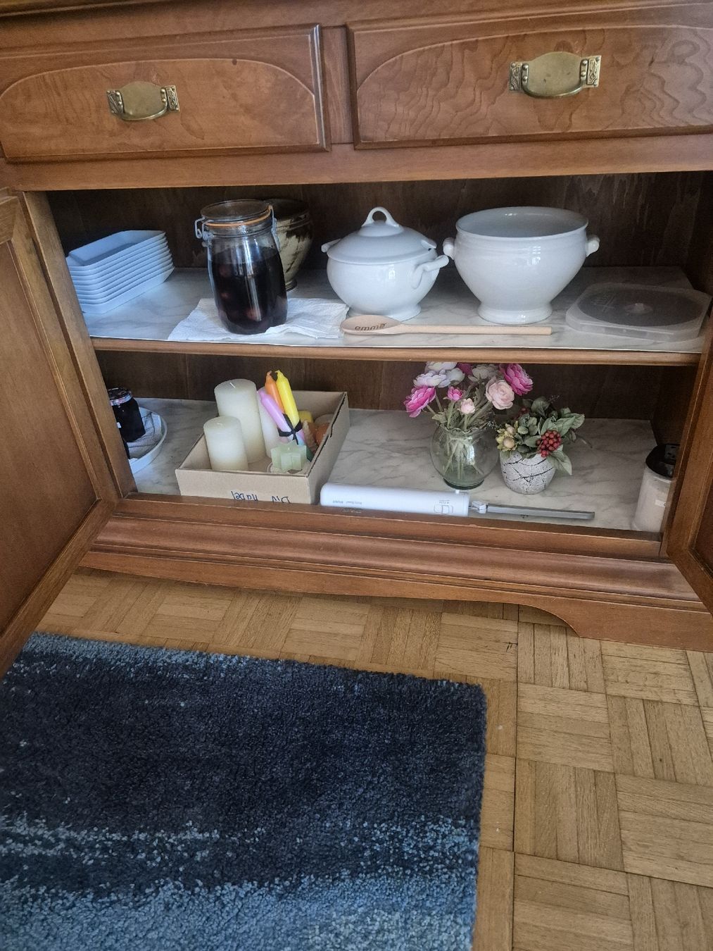 Büffets: Buffet Holz mit Glastüren – Gebraucht aus Bern von san_kcw5 2