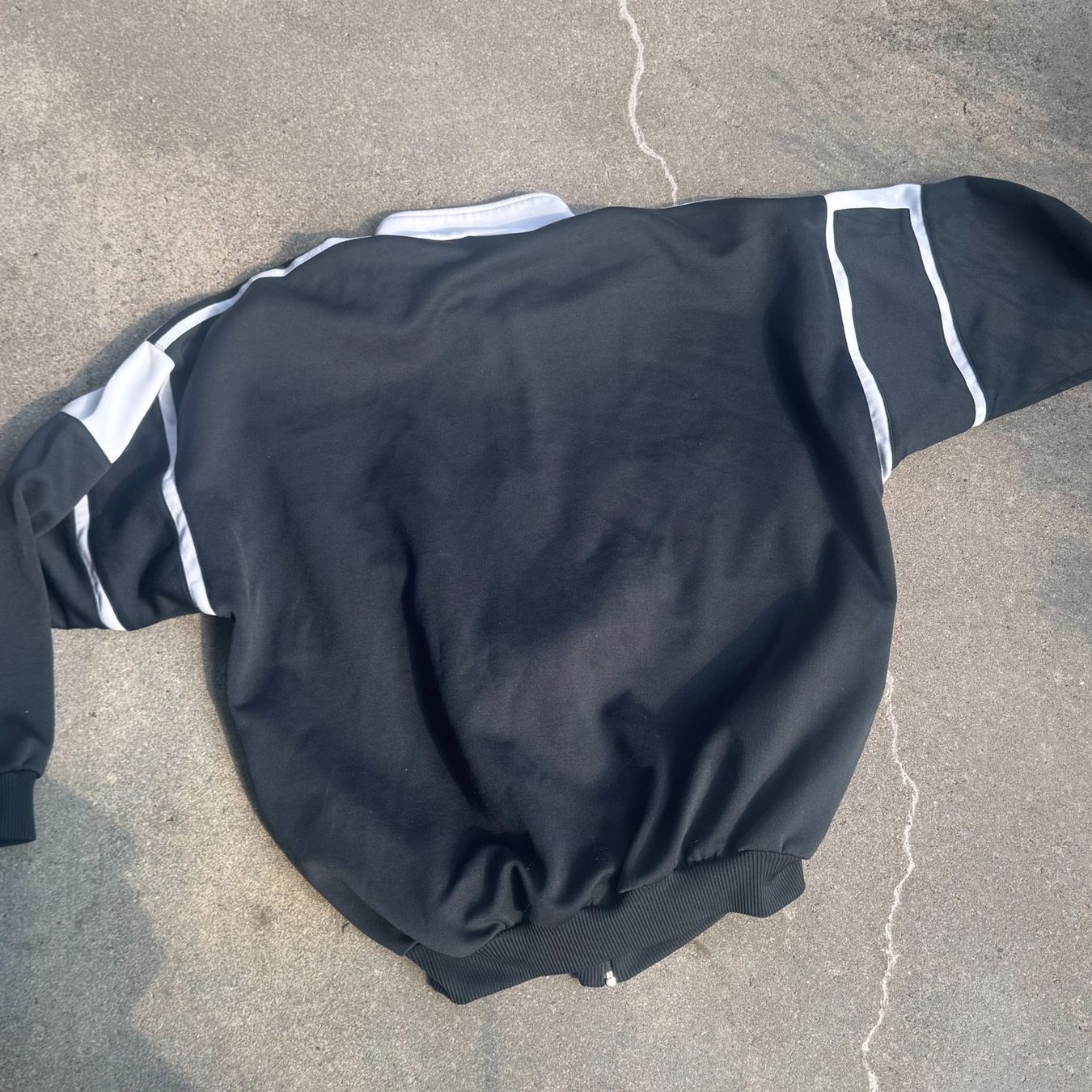 Adidas Vestes: Adidas vintage block black track jacket – D'occasion à St. Gallen par sourced_limited 3