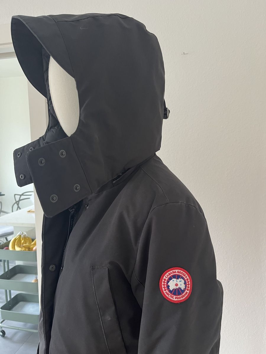 Canada Goose Giacche: Canada Goose Jacket - Black - Size M - Great Winter Coat! – Usato da Mies venduto da nic_yk5d 3