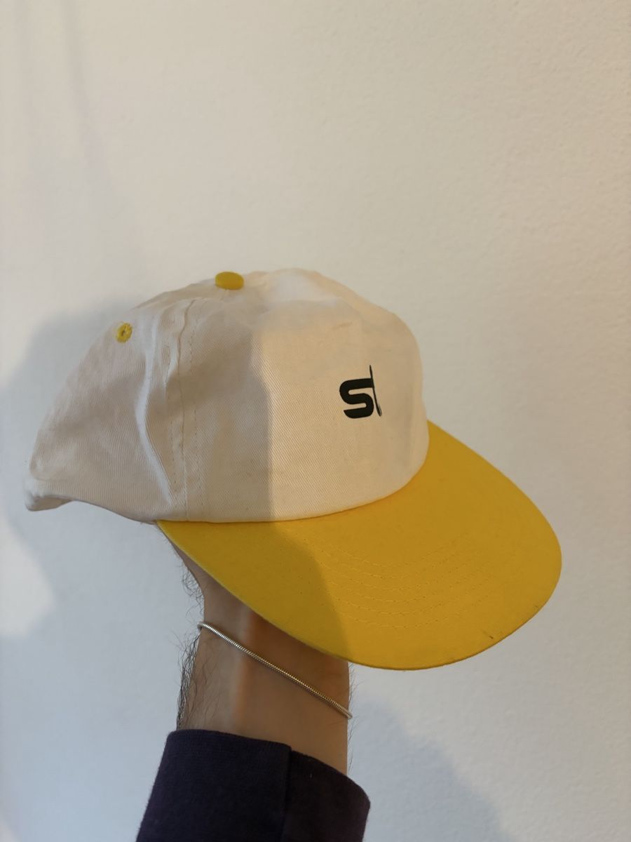 Copricapi, berretti & cappellini: Baseball Cap weiss gelb mit Logo – Usato da Luzern venduto da Jules__