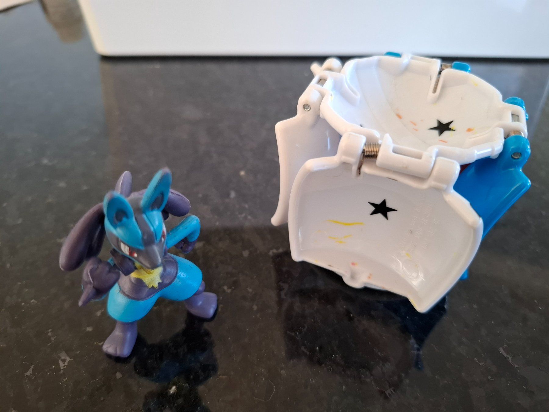Spielzeuge: Pokemon Figuren Set - Verschiedene Figuren – Gebraucht aus Grüningen von jadranko 3