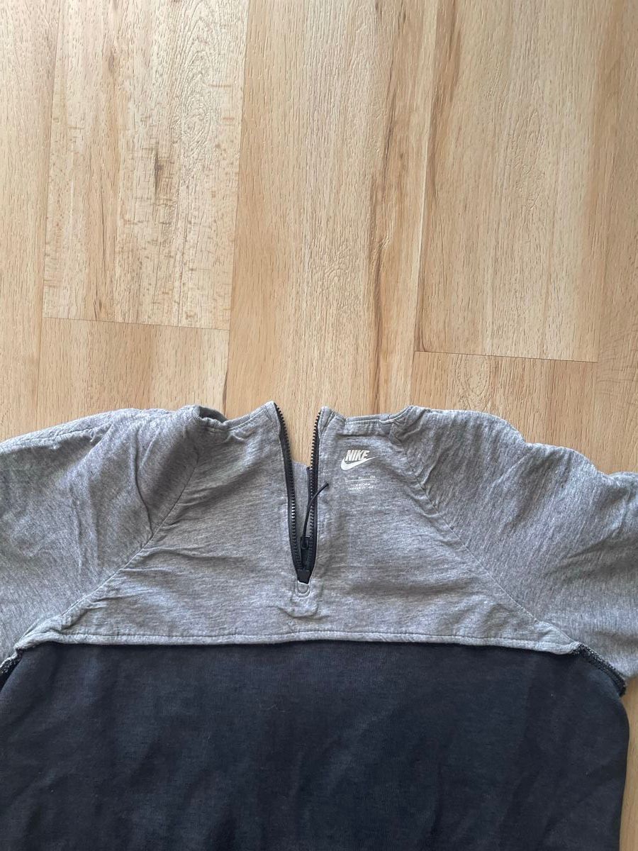 Nike Vestiti: Robe sweat Nike gris S bon état – Usato da Kloten venduto da Vermicelles 6