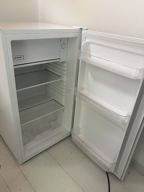 Réfrigérateurs: Mini Kühlschrank neuwertig – D'occasion à Uster par pferber 1