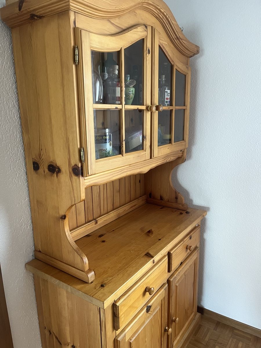 Büffets: Rustikaler Schrank/Buffet – Gebraucht aus St.Ursen von starjet 2