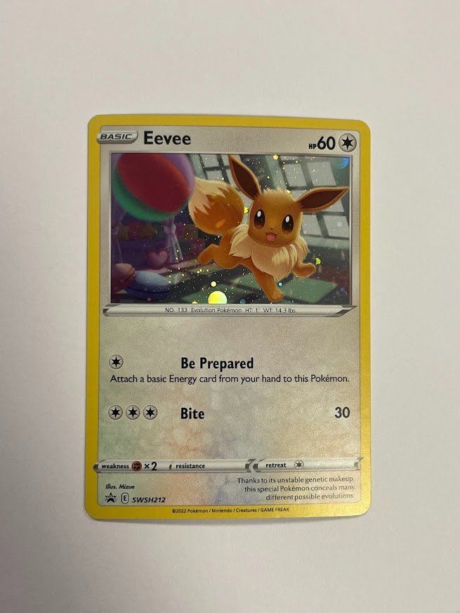 Pokémon Carte collezionabili: Pokemon - EEvee Promo SWSH212 – Usato da schaan venduto da Schokoloco