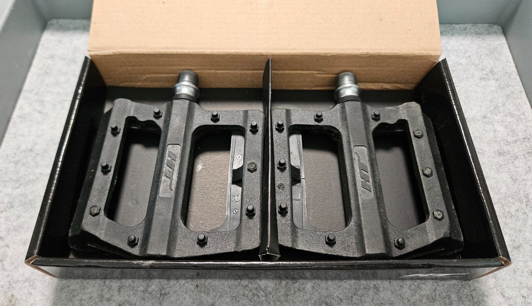 Pezzi di ricambio: HT PA12 NANO P Flat Pedal - Fr. 12.- – Usato da Kleindöttingen venduto da Ballu33 3